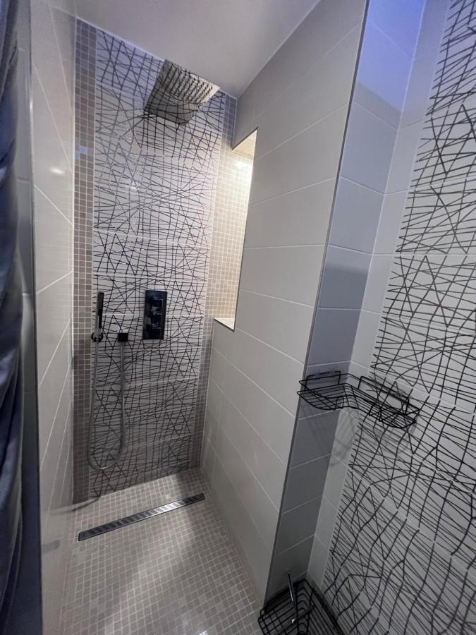 Omarais Guest House Paris Dış mekan fotoğraf